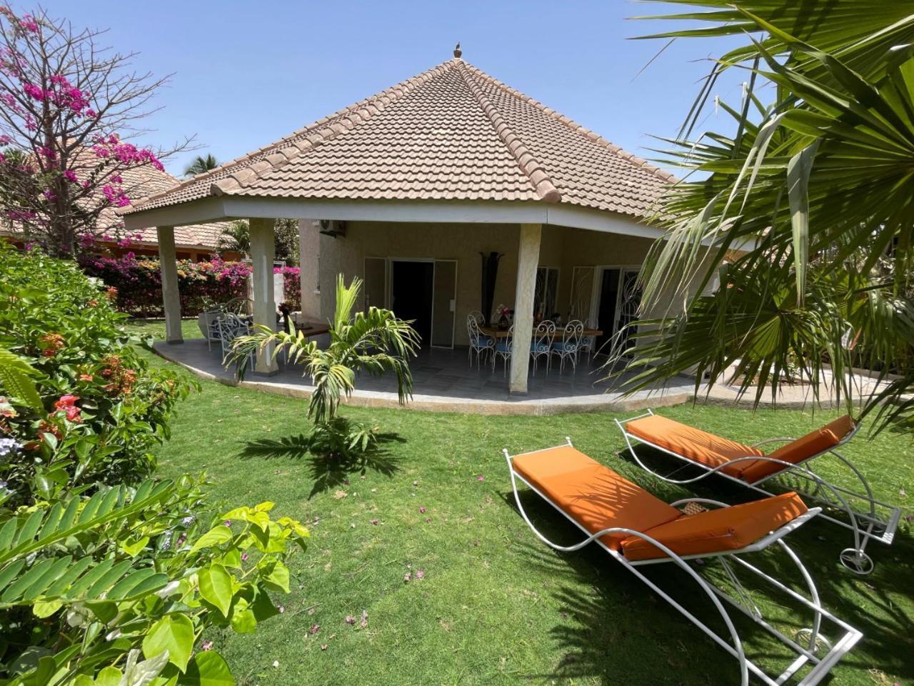 Agence Adjana Resort - Residence Du Port 3 Sali Tapé 外观 照片